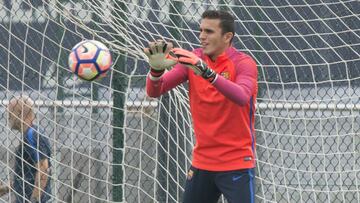 Masip entrena con el Barcelona. 