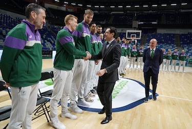 Juanma Moreno elogia al Unicaja: Es un equipo legendario