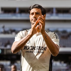 Carlos Vela, el rey del Clásico del Tráfico