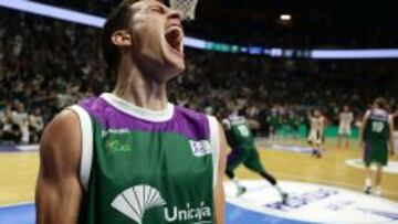 Nedovic, tras firmar un robo y canasta importantísimos.