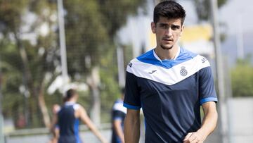 Gerard Moreno durante el entrenamiento con el Espanyol. 