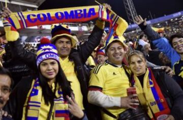 La belleza y los colores tiñeron las gradas en la primera fase de la Copa América Chile 2015. 