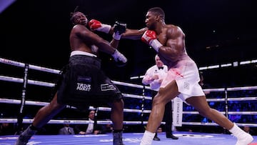 Boxing - Anthony Joshua v Jermaine Franklin - O2 Arena, London, Britain - April 1, 2023 Anthony Joshua in action during his fight against Jermaine Franklin Action Images via Reuters/Andrew Couldridge