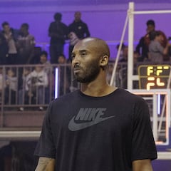 El reto de Kobe a Trump: "Servir al país y no solo a sí mismo"