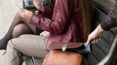 Esto es lo que debes hacer si te roban tu móvil Android: la clave está en los ajustes de seguridad de la cuenta de Google