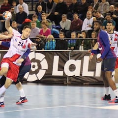 El Logroño frena la racha de triunfos del Barcelona en Liga