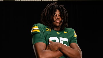 Alex Foster, jugador de la Universidad de Baylor, muere a los 18 años