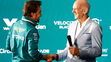 Fernando Alonso y Adrian Newey.