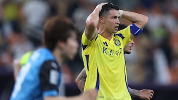 Cristiano se lamenta de una ocasión en las semifinales de la Champions asiática.