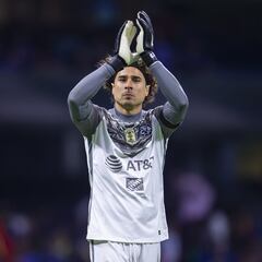 Guillermo Ochoa pide no exagerar las cosas ante el momento de América