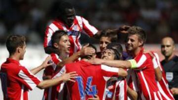 Los rojiblancos celebrando uno de los goles al Zenit.