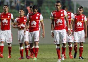 Imágenes de la intensa lucha de Santa Fe ante Mineiro