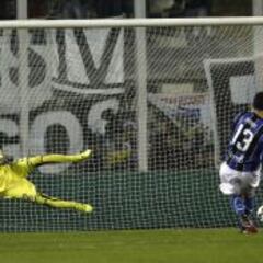 Colo Colo enreda puntos con Huachipato pero clasifica