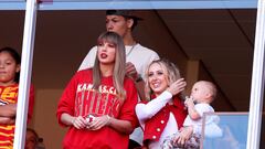 Taylor Swift and Brittany Mahomes look on during a game between the Los Angeles Chargers and Kansas City Chiefs