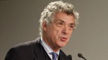 Villar quiere cortar las alas a los fondos de inversión.