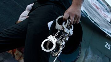 El sujeto de 35 años junto a dos acompañantes asaltó un domicilio en Agol y abusaron sexualmente de una joven de 20 años. Quedaron en prisión preventiva.