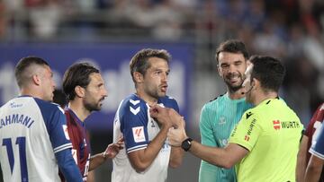 Aitor Sanz respeta al ?ibar: ¡°Es candidato al ascenso¡±