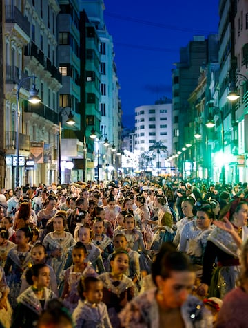 Este mircoles, 19 de marzo y da de San Jos, se celebrar el emocionante "Da de la Crem" en las Fallas de Valencia, donde ms de 700 monumentos que los artistas falleros han levantado por toda la ciudad ardern en un espectculo impresionante. Marcando el broche de oro de la fiesta ms emblemtica de Valencia y una de las ms multitudinarias de toda Espa?a. La noche se iluminar con fuegos artificiales.