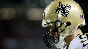 ATLANTA, GA - JANUARY 01: Drew Brees #9 of the New Orleans Saints looks on during the second half against the Atlanta Falcons at the Georgia Dome on January 1, 2017 in Atlanta, Georgia. Maddie Meyer/Getty Images/AFP
== FOR NEWSPAPERS, INTERNET, TELCOS & TELEVISION USE ONLY ==