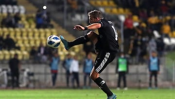 Futbol, Coquimbo Unido vs U. de Chile
Novena fecha, campeonato Planvital 2022
El jugador de U de Chile Felipe Seymour controla el baln, durante el partido de primera division realizado en el estadio Francisco Sanchez Rumoroso de Coquimbo, Chile.
09/04/2022
Hernan Contreras/Photosport
Football,United Coquimbo vs U. of Chile
Ninth date, Planvital 2022 championship
The U de Chile player Felipe Seymour controls the ball during the first division match held at the Francisco Sanchez Rumoroso stadium in Coquimbo, Chile.
09/04/2022
Hernan Contreras/Photosport