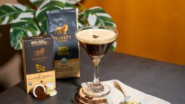 La fórmula para elaborar un refrescante Espresso Martini, el cóctel de moda para las tardes de verano