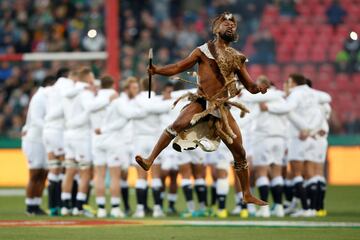 Espectáculo durante el partido de Rugny entre Sudáfrica e Inglaterra.