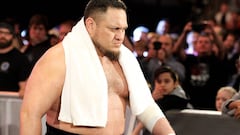 El luchador de la WWE fue multado por la empresa despu&eacute;s del altercado que tuvo a la salida del Aeropuerto Internacional de Pittsburgh.