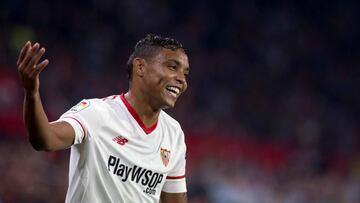 Sevilla's Colombian forward Luis Muriel smiles during the Spanish league football match Sevilla vs Celta Vigo at the Ramon Sanchez Pizjuan stadium in Sevilla on November 18, 2017. / AFP PHOTO / JORGE GUERRERO