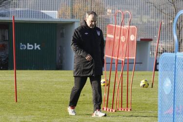 Bielsa backed for Leeds United job by Mexico coach Osorio