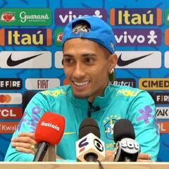 "¿Salir del Leeds? Mi futuro está en manos de Deco..."