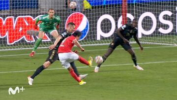 El Barça le debe una y bien grande: el 'favorazo' de Neuer en una acción grandiosa