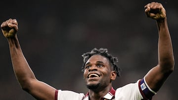 Duván Zapata elogiado por un DT italiano