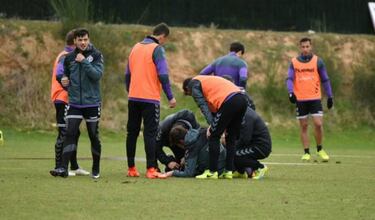 Rafa defiende al grupo y se ve titular, mientras Míchel es duda