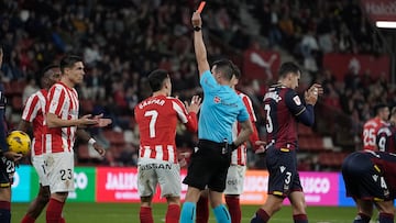 09/12/23 PARTIDO SEGUNDA DIVISION
SPORTING GIJON - LEVANTE
ARBITRO CID CAMACHO TARJETA ROJA EXPULSION SEGUNDA AMARILLA DJURDJEVIC