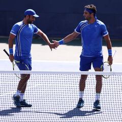 Cabal y Farah avanzan a cuartos de final en Adelaida