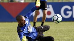 Rub&eacute;n, haciendo porter&iacute;a en un entrenamiento del Deportivo.