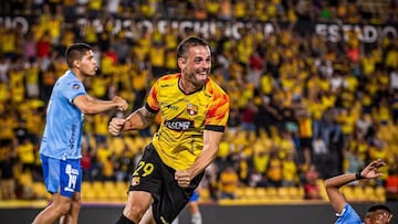 “Él cree que se va a ir, pero no irá a ningún lado... Tiene contrato y lo va a respetar quiera o no quiera”