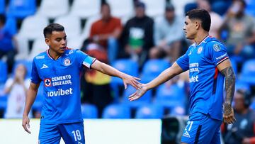 Cruz Azul goleó a Atlético de San Luis y se mantiene como líder del campeonato