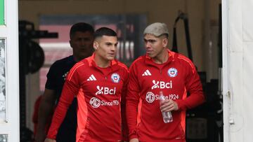 Futbol, Entrenamiento seleccion chilena.
Entrenamiento seleccion chilena realizada realizado en El Complejo Deportivo Juan Pinto Duran.
Santiago, Chile.
07/10/2024
Javier Salvo/Photosport
Football, Trainning session Chile.
Chilean national team training held at the Complejo Deportivo Juan Pinto Duran, Santiago, Chile.
07/10/2024
Javier Salvo/Photosport
