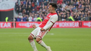 Lisandro Martínez celebra un gol con el Ajax.
10/11/2019 ONLY FOR USE IN SPAIN