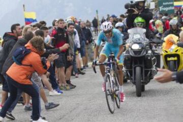 Fabio Aru durante la undécima etapa que transcurría entre Andorra la Vella y Cortals d' Encamp.