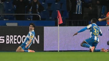 Noé Carrillo y Bil Nsongo celebran el gol anotado ante el Mallorcar en Riazor.