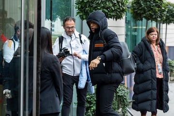 Kylian Mbapp llegando al hotel. 