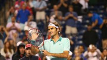 Roger Federer celebra su victoria ante Marin Cilic.