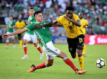 México se destruye en el Rose Bowl; Jamaica, a la final