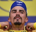 Alaphilippe: "Mi maillot amarillo pende de un hilo"