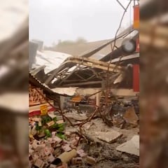 Por granizada cae techo de Mega Soriana en CDMX