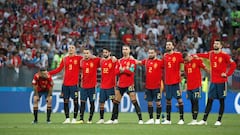 397. MOSC&Uacute; (RUSIA), 01/07/2018.- Jugadores espa&ntilde;oles se conjuran en los penaltis durante el partido Espa&ntilde;a-Rusia, de octavos de final del Mundial de F&uacute;tbol de Rusia 2018, en el Estadio Luzhnik&iacute;, Rusia, hoy 1 de julio de 