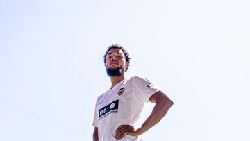 Danjuma: “El Valencia es muy grande; he crecido viéndole ganar títulos”