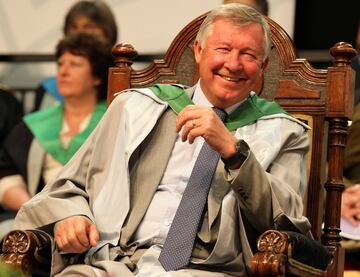 Ferguson fue nombrado Doctor Honoris Causa por la Universidad de Stirling en junio de 2011.